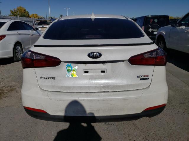 KNAFX4A85F5329254 - 2015 KIA FORTE EX WHITE photo 6