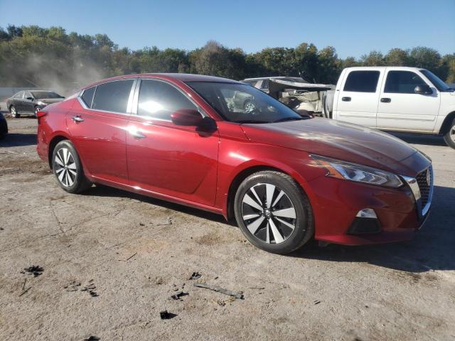 1N4BL4DV8MN410072 - 2021 NISSAN ALTIMA SV RED photo 4