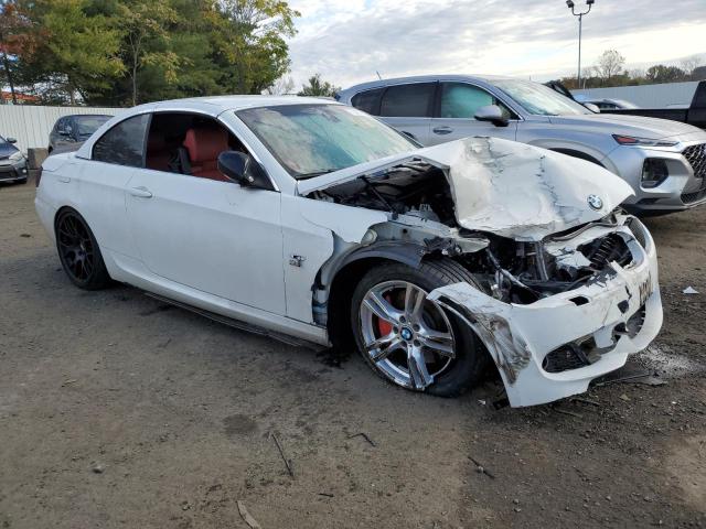 WBADX1C57BE569943 - 2011 BMW 335 IS WHITE photo 4