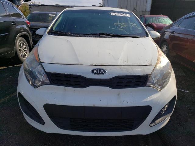 KNADM5A39E6415248 - 2014 KIA RIO LX WHITE photo 5