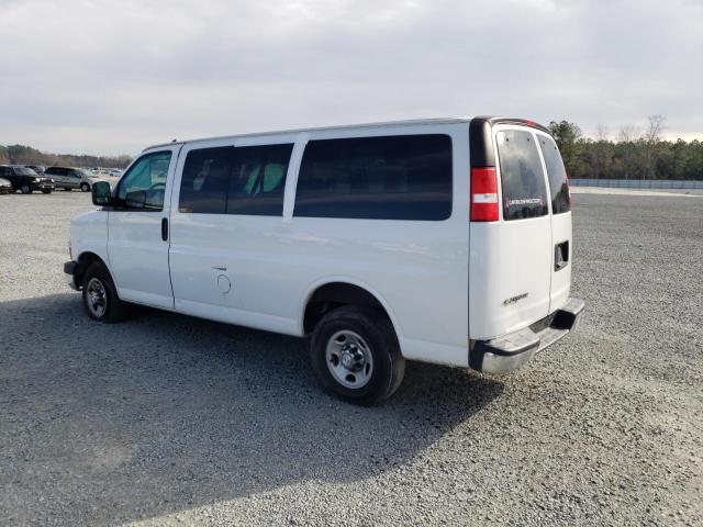 1GAZGMFP9J1324129 - 2018 CHEVROLET EXPRESS G3 LT WHITE photo 2