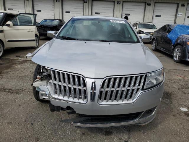 3LNDL2L30CR836403 - 2012 LINCOLN MKZ HYBRID SILVER photo 5