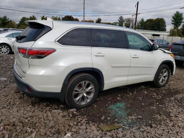 5TDJKRFH5FS211992 - 2015 TOYOTA HIGHLANDER XLE WHITE photo 3