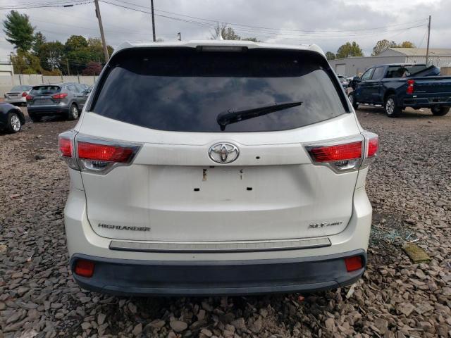 5TDJKRFH5FS211992 - 2015 TOYOTA HIGHLANDER XLE WHITE photo 6