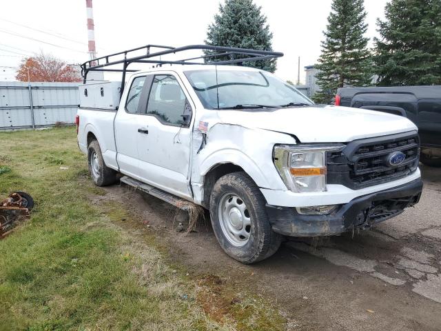 1FTEX1CP2NKD42660 - 2022 FORD F150 SUPER CAB WHITE photo 4