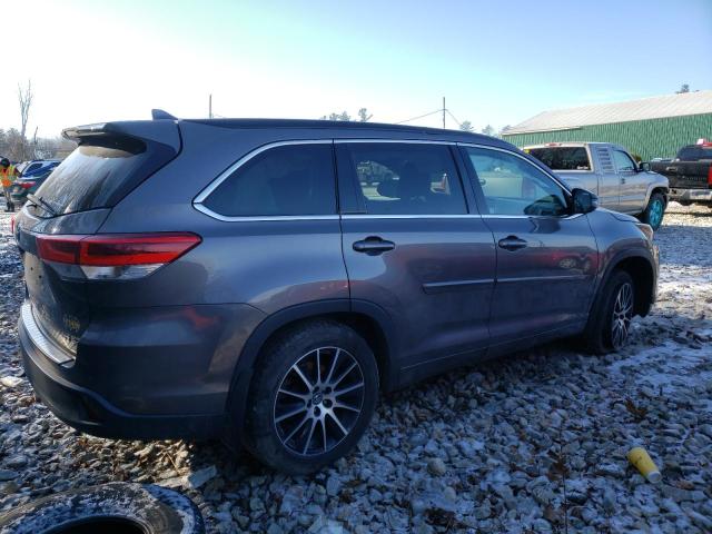 5TDJZRFH9HS378290 - 2017 TOYOTA HIGHLANDER SE GRAY photo 3