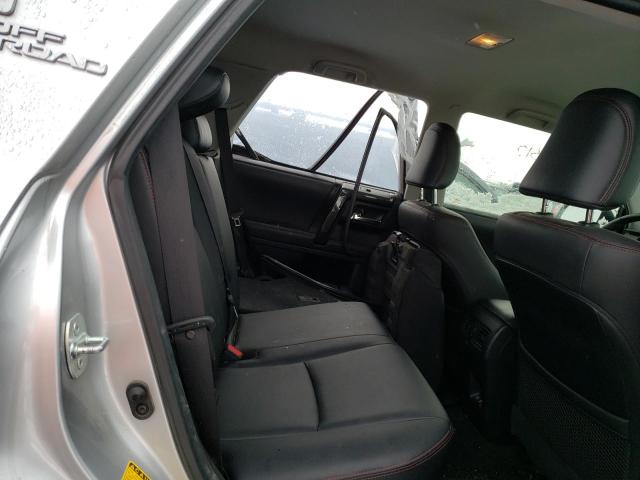 JTEBU5JRXL5769521 - 2020 TOYOTA 4RUNNER SR5/SR5 PREMIUM 银色 照片 11