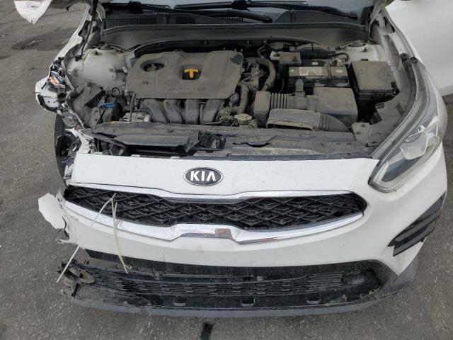 3KPF34AD5KE019860 - 2019 KIA FORTE GT LINE WHITE photo 11