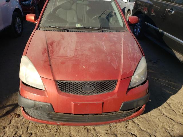 KNADE123186423840 - 2008 KIA RIO BASE BURGUNDY photo 5