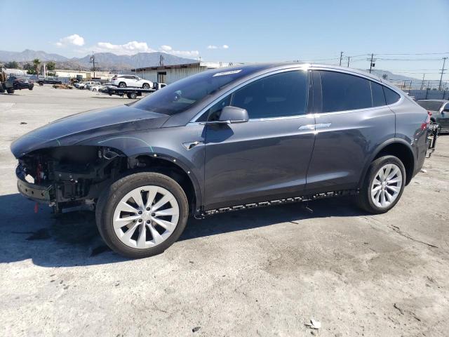 5YJXCAE28JF102963 - 2018 TESLA MODEL X GRAY photo 1