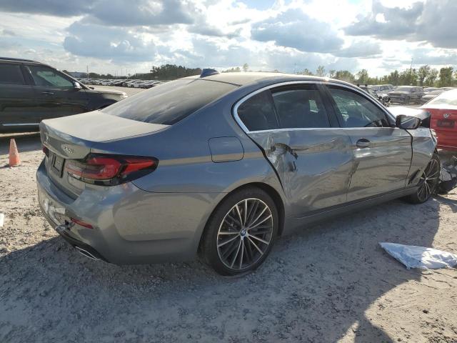 WBA53BJ00PCM01464 - 2023 BMW 540 I GRAY photo 3