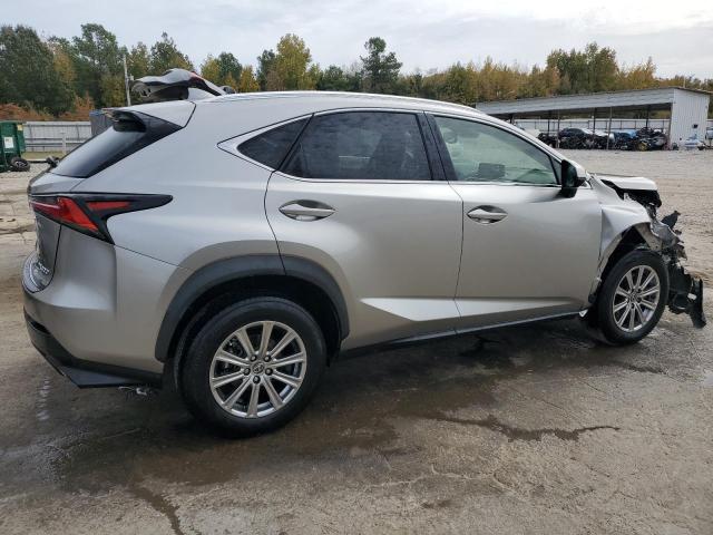 JTJYARBZ5J2102090 - 2018 LEXUS NX 300 BASE Gümüş foto 3
