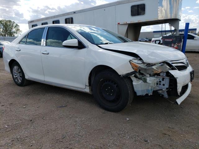 4T1BF1FK7EU394162 - 2014 TOYOTA CAMRY L WHITE photo 4