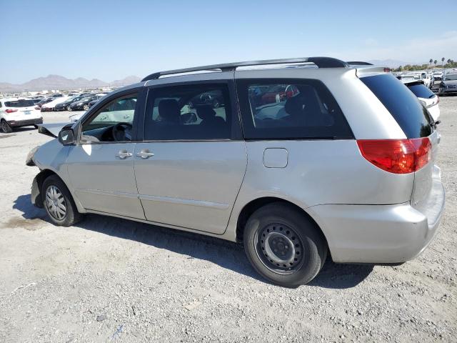 5TDZA23C36S515229 - 2006 TOYOTA SIENNA CE SILVER photo 2