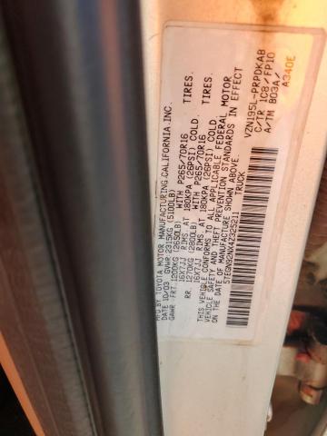 5TEGN92NX4Z325211 - 2004 TOYOTA TACOMA DOUBLE CAB PRERUNNER SILVER photo 12