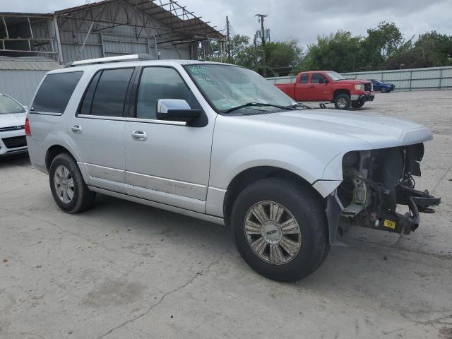 5LMJJ2J51AEJ06946 - 2010 LINCOLN NAVIGATOR 灰色 照片 4