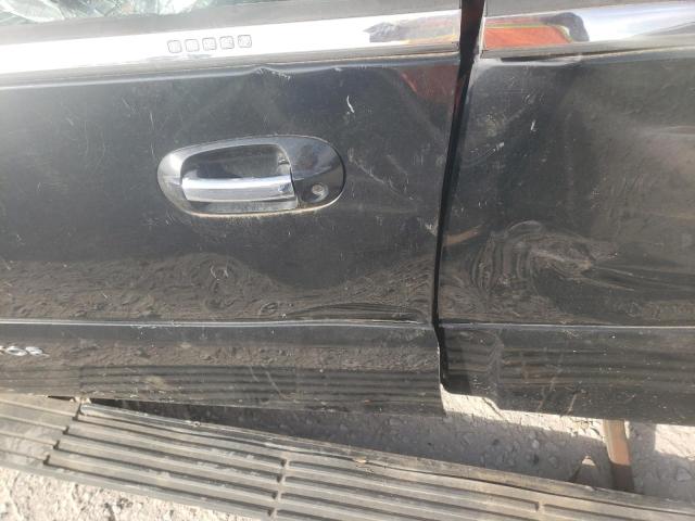 5LMFU28555LJ08333 - 2005 LINCOLN NAVIGATOR შავი ფოტო 12