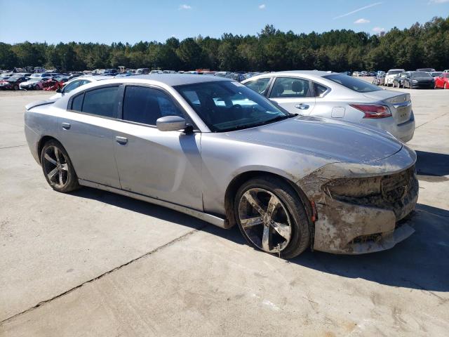 2C3CDXBG8HH643468 - 2017 DODGE CHARGER SE SILVER photo 4