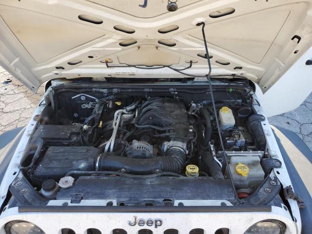 1C4BJWDG7FL503757 - 2015 JEEP WRANGLER U SPORT Weiß Foto 11