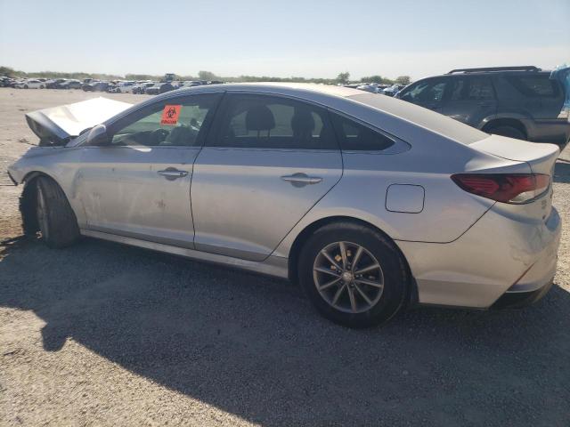 5NPE24AF4JH696845 - 2018 HYUNDAI SONATA SE SILVER photo 2