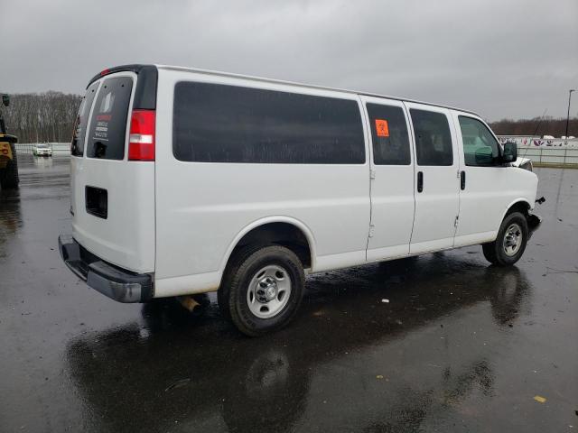 1GAZGPFG5H1337410 - 2017 CHEVROLET EXPRESS G3 LT WHITE photo 3