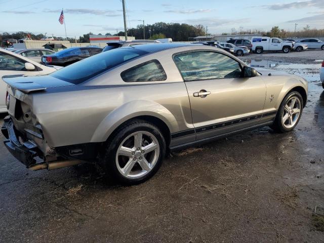 1ZVHT80N585135118 - 2008 FORD MUSTANG SILVER photo 3