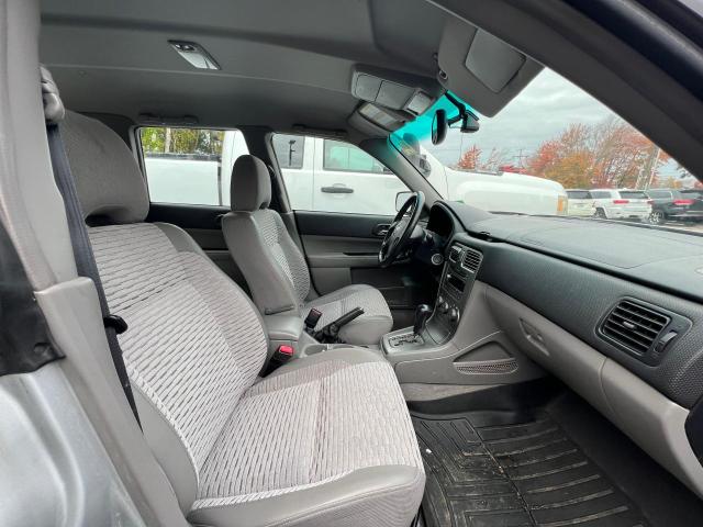 JF1SG65694H720897 - 2004 SUBARU FORESTER 2.5XS Серебристый фото 5