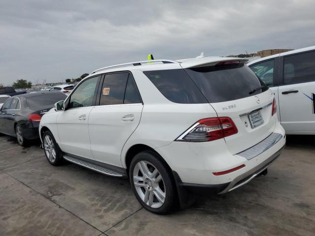 4JGDA5HB3FA517826 - 2015 MERCEDES-BENZ ML 350 4MATIC WHITE photo 2