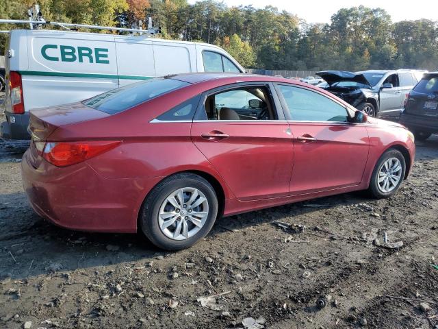 5NPEB4AC8CH319363 - 2012 HYUNDAI SONATA GLS RED photo 3