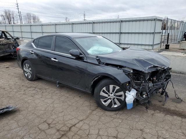 1N4BL4BV3KC147744 - 2019 NISSAN ALTIMA S BLACK photo 4