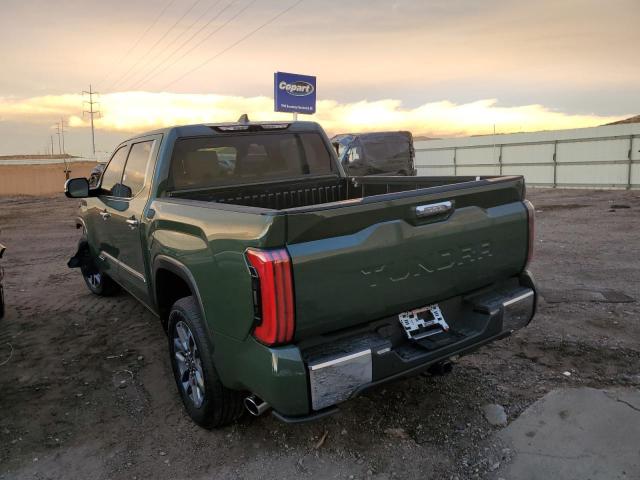 5TFMC5AB8PX001808 - 2023 TOYOTA TUNDRA CREWMAX PLATINUM Grün Foto 2