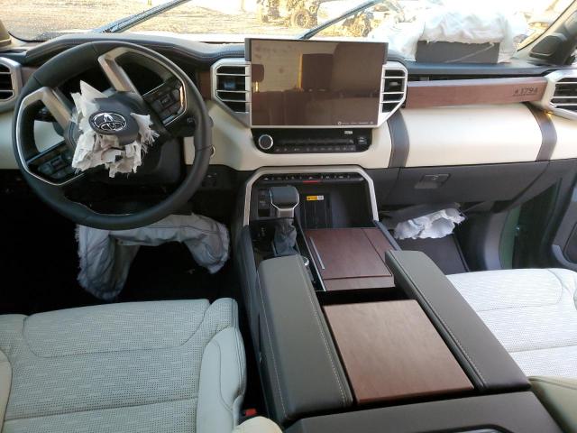 5TFMC5AB8PX001808 - 2023 TOYOTA TUNDRA CREWMAX PLATINUM Grün Foto 8