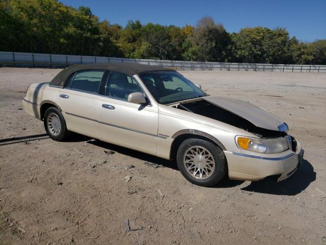 1LNHM83W4XY691739 - 1999 LINCOLN TOWN CARTIER BEIGE photo 4