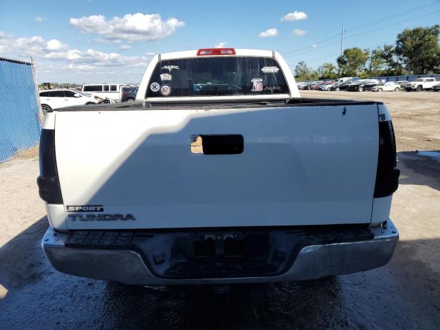 5TFRY5F17AX086204 - 2010 TOYOTA TUNDRA DOUBLE CAB SR5 WHITE photo 6