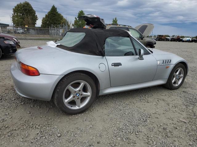 4USCH9331XLF79067 - 1999 BMW Z3 2.3 SILVER photo 3