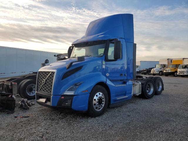 4V4NC9EH2MN279559 - 2021 VOLVO VN VNL BLUE photo 2