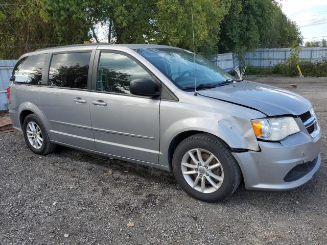 2C4RDGBG8GR402136 - 2016 DODGE GRAND CARA SE SILVER photo 4