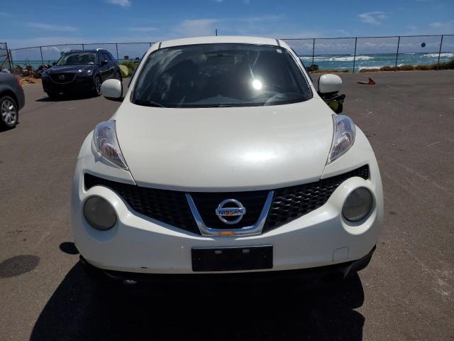 JN8AF5MVXCT111538 - 2012 NISSAN JUKE S WHITE photo 5