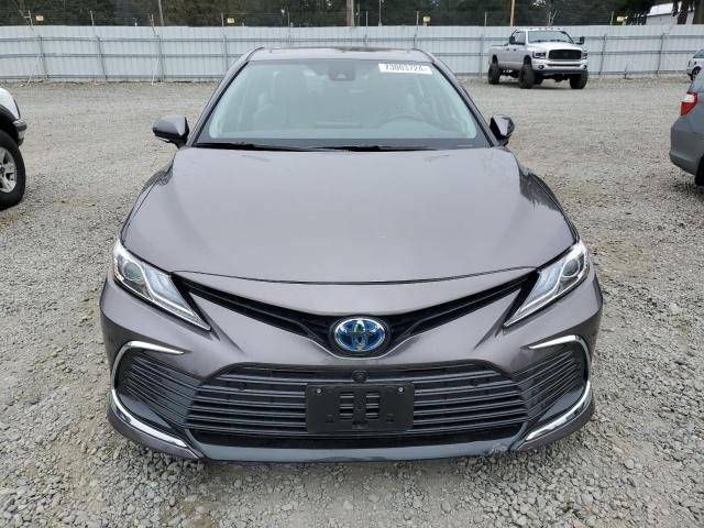 4T1F31AK2RU624651 - 2024 TOYOTA CAMRY XLE GRAY photo 5