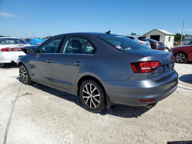 3VWDB7AJ6HM200690 - 2017 VOLKSWAGEN JETTA SE GRAY photo 2