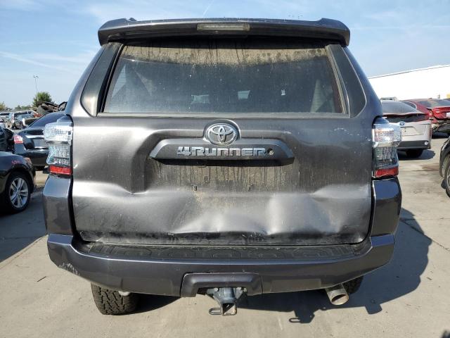 JTEBU5JR7J5557477 - 2018 TOYOTA 4RUNNER SR5/SR5 PREMIUM 灰色 照片 6
