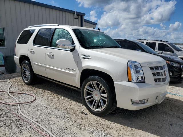 1GYS4CEF0DR329739 - 2013 CADILLAC ESCALADE PREMIUM WHITE photo 4