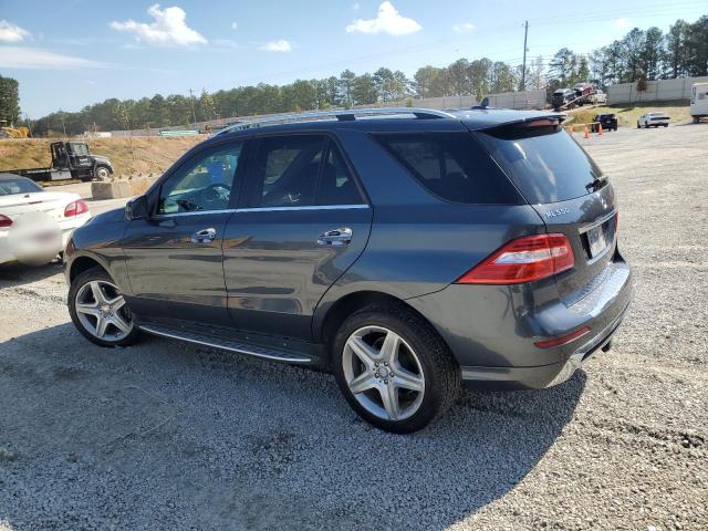 4JGDA7DB0DA166534 - 2013 MERCEDES-BENZ ML 550 4MATIC GRAY photo 2