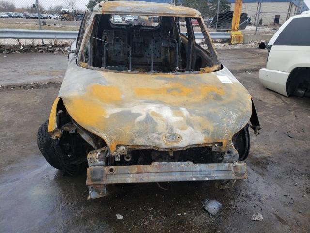 KNDJP3A57F7229139 - 2015 KIA SOUL + BURN photo 5