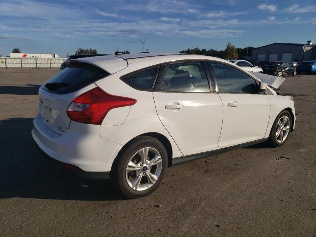 1FADP3K22EL282456 - 2014 FORD FOCUS SE WHITE photo 3