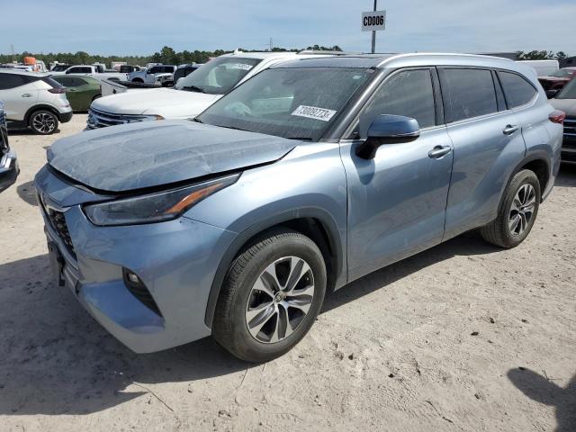 5TDGZRAH9MS081158 - 2021 TOYOTA HIGHLANDER XLE BLUE photo 1