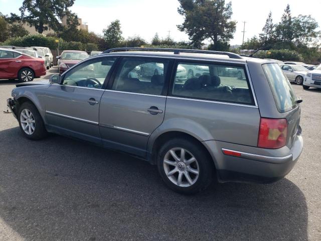 WVWVD63B74E189877 - 2004 VOLKSWAGEN PASSAT GLS GRAY photo 2