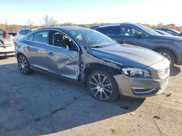 LYV402HK0HB126506 - 2017 VOLVO S60 PREMIER GRAY photo 4