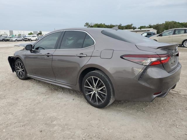 4T1T11AKXRU910692 - 2024 TOYOTA CAMRY SE NIGHT SHADE GRAY photo 2