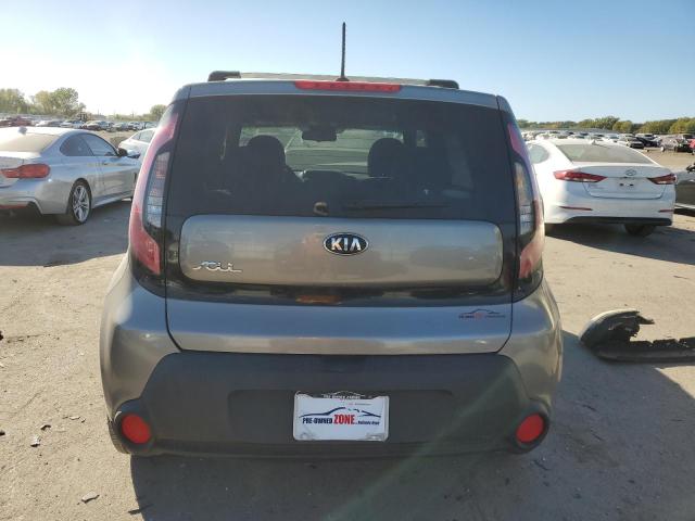 KNDJN2A2XG7293599 - 2016 KIA SOUL GRAY photo 6